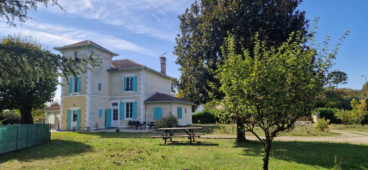 Villa Avec Piscine Et Billard Sabres Exteriér fotografie