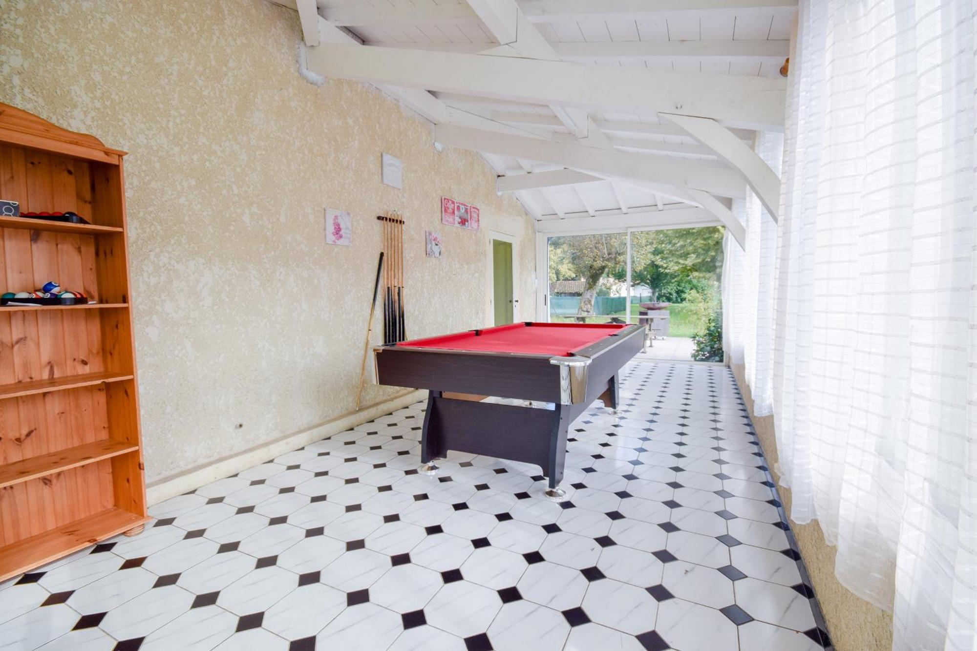 Villa Avec Piscine Et Billard Sabres Exteriér fotografie