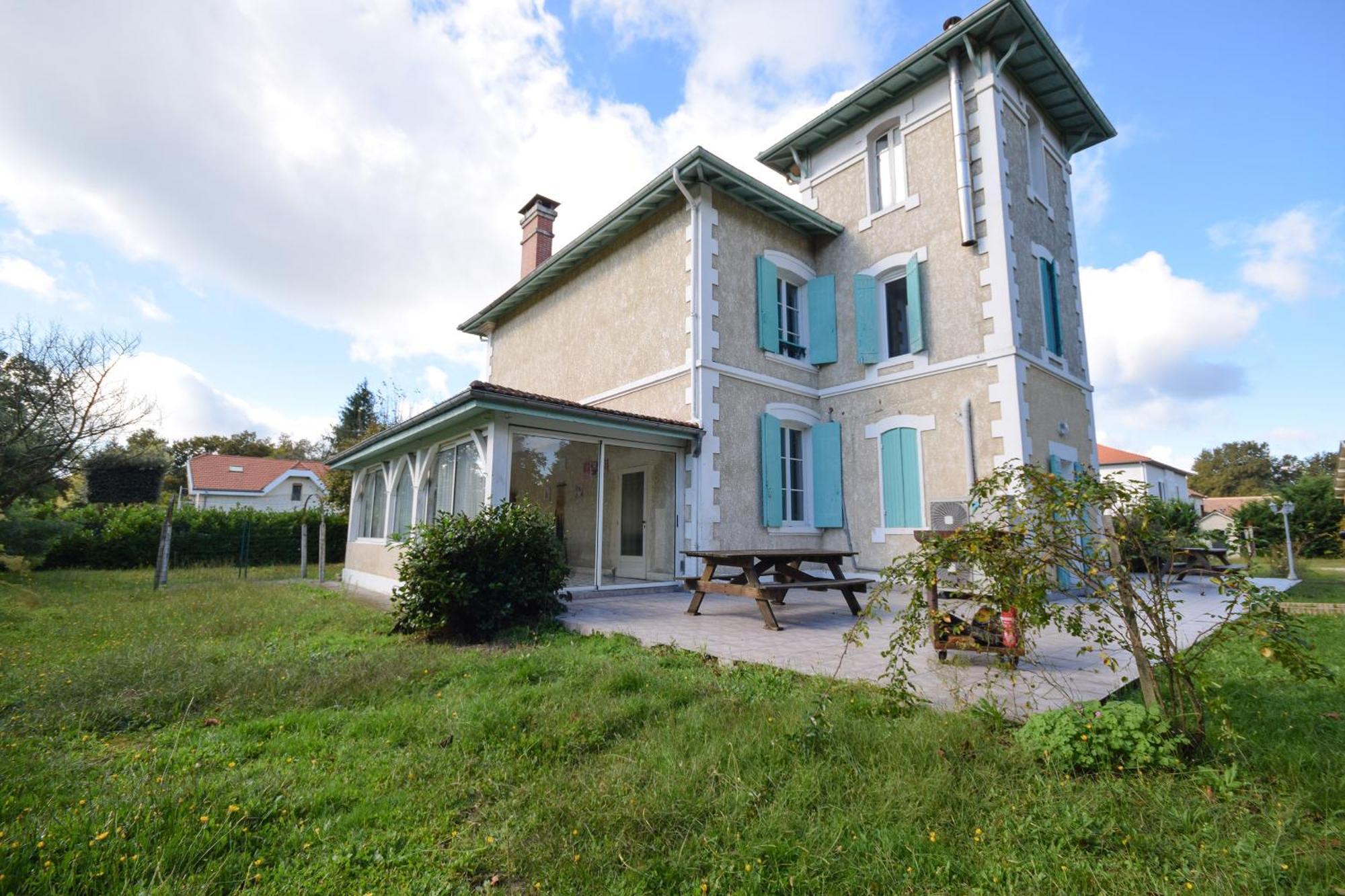 Villa Avec Piscine Et Billard Sabres Exteriér fotografie